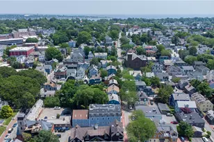 28 Pelham St, Newport, RI 02840 - Photo 5