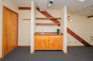 28 Pelham St, Newport, RI 02840 - Photo 31