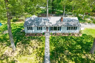 190 Brookhaven Rd, North Kingstown, RI 02852 - Photo 3