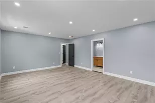 68 Enfield Ave, Providence, RI 02908 - Photo 21