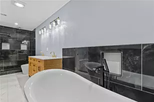 68 Enfield Ave, Providence, RI 02908 - Photo 25