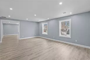 68 Enfield Ave, Providence, RI 02908 - Photo 17