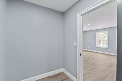 68 Enfield Avenue, Providence, RI 02908 - Photo 33