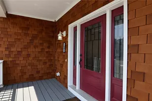 654 S Shore Village Blvd, South Kingstown, RI 02879 - Photo 3