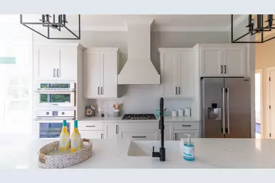 2400 Division Road, East Greenwich, RI 02818 - Photo 5