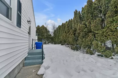 49 Ames Street, Pawtucket, RI 02861 - Photo 27