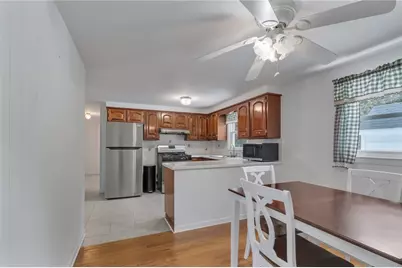 49 Ames Street, Pawtucket, RI 02861 - Photo 5