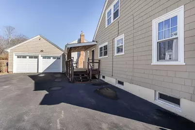 72 Bedlow Avenue, Newport, RI 02840 - Photo 39