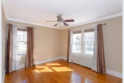 72 Bedlow Avenue, Newport, RI 02840 - Photo 17