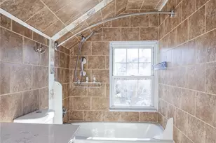 72 Bedlow Ave, Newport, RI 02840 - Photo 31