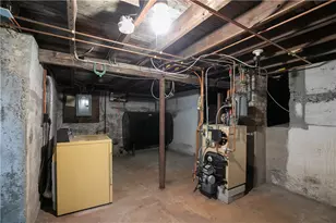 44 Paquins Ln, Portsmouth, RI 02871 - Photo 17