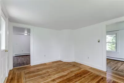 44 Paquins Lane, Portsmouth, RI 02871 - Photo 5