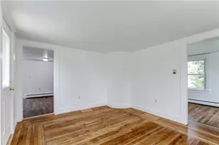 44 Paquins Ln, Portsmouth, RI 02871 - Photo 5