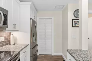 993 Williamsburg Cir, Warwick, RI 02886 - Photo 9