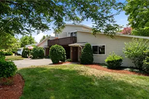 993 Williamsburg Cir, Warwick, RI 02886 - Photo 3