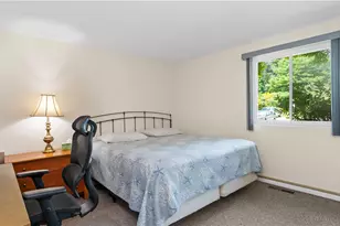 993 Williamsburg Cir, Warwick, RI 02886 - Photo 13