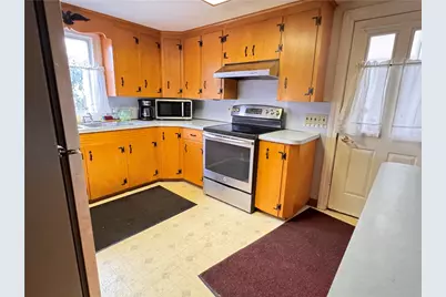 87 Lincoln Park Avenue, Cranston, RI 02920 - Photo 3