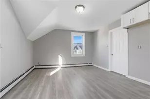 35 Gray St, Providence, RI 02909 - Photo 15