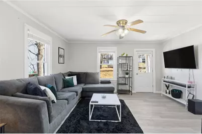 213 St Louis Avenue, Woonsocket, RI 02895 - Photo 5