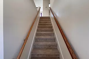 100 Clinton Dr, North Kingstown, RI 02852 - Photo 13