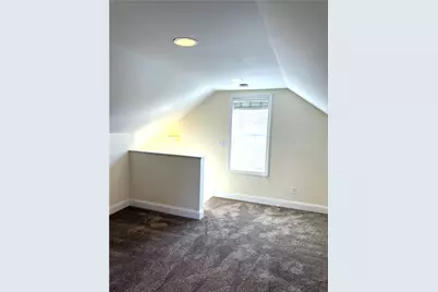 31 Garfield Avenue #2, Bristol, RI 02806 - Photo 15