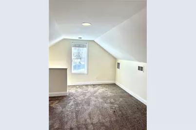 31 Garfield Avenue #2, Bristol, RI 02806 - Photo 17