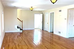 31 Garfield Ave, Bristol, RI 02806 - Photo 7