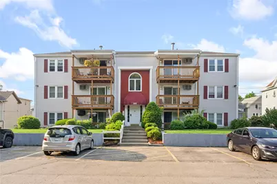 555 Diamond Hill Road #303, Woonsocket, RI 02895 - Photo 3