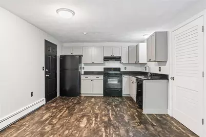 555 Diamond Hill Road #303, Woonsocket, RI 02895 - Photo 5