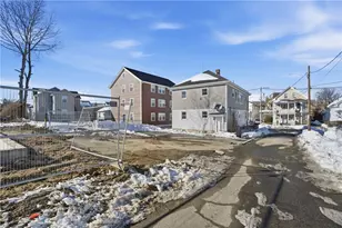 28 Nebraska St, Providence, RI 02905 - Photo 3