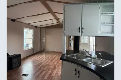 245 Manton Street, Pawtucket, RI 02861 - Photo 3