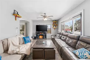 62 Browne St, Cranston, RI 02920 - Photo 11