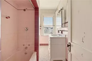 5 Lowden St, Pawtucket, RI 02860 - Photo 25
