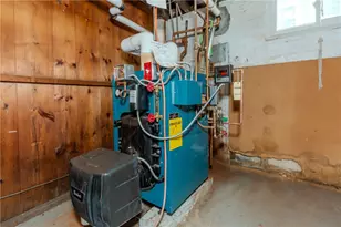 41 Wellesley St, North Providence, RI 02904 - Photo 39