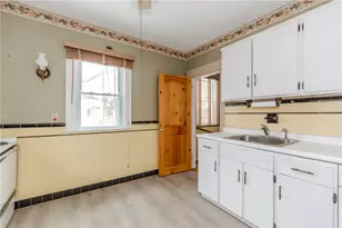 41 Wellesley St, North Providence, RI 02904 - Photo 15