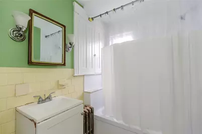 41 Wellesley Street, North Providence, RI 02904 - Photo 31