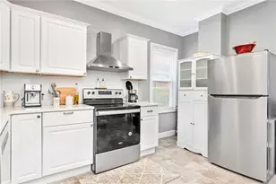 90 University Ave, Providence, RI 02906 - Photo 7