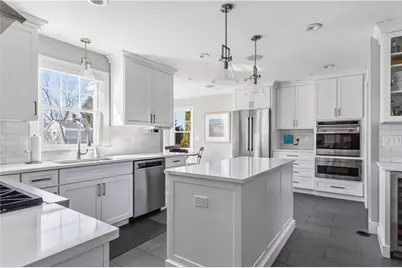 24 Hyland Avenue, East Greenwich, RI 02818 - Photo 9