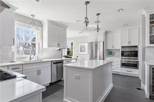 24 Hyland Ave, East Greenwich, RI 02818 - Photo 9