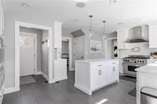 24 Hyland Ave, East Greenwich, RI 02818 - Photo 15