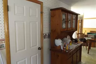 1 Hopkins Ct, Coventry, RI 02816 - Photo 5