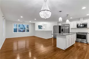 40 Burnside Ave, Woonsocket, RI 02895 - Photo 7