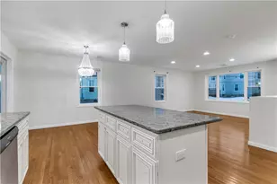 40 Burnside Ave, Woonsocket, RI 02895 - Photo 5