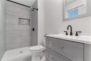 40 Burnside Ave, Woonsocket, RI 02895 - Photo 17