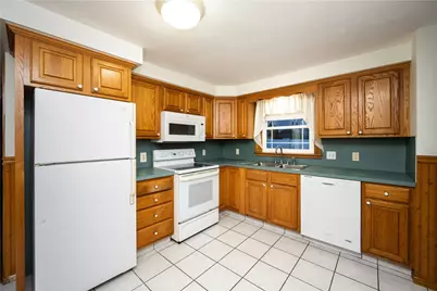 250 Pullen Avenue, Pawtucket, RI 02861 - Photo 3