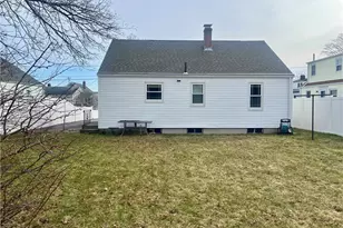 250 Pullen Ave, Pawtucket, RI 02861 - Photo 15