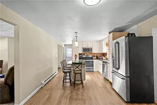 2 Marian Ln, Woonsocket, RI 02895 - Photo 15