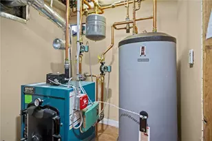 2 Marian Ln, Woonsocket, RI 02895 - Photo 47