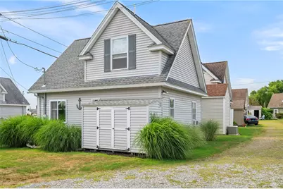 64 Burnside Avenue, Narragansett, RI 02882 - Photo 23