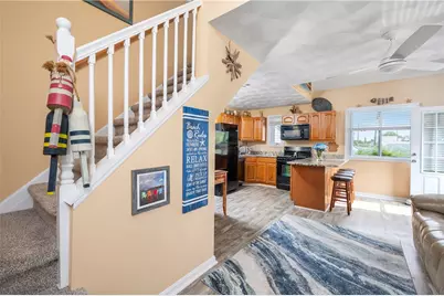 64 Burnside Avenue, Narragansett, RI 02882 - Photo 15